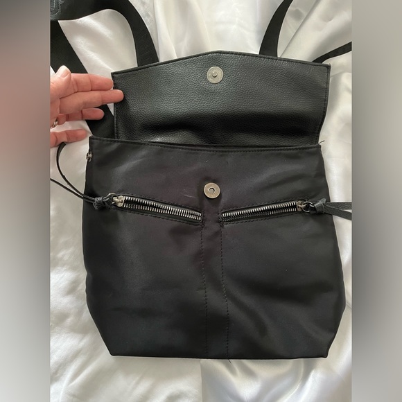 BOTKIER BLACK BACKPACK SMALL - Picture 2 of 5